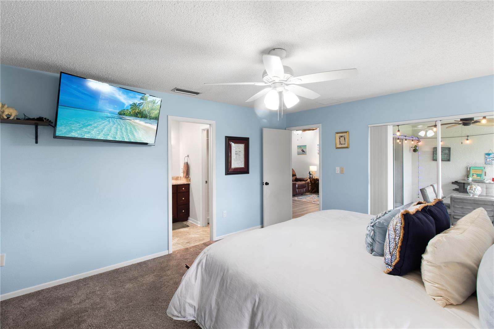 CENTER GATE VILLAGE 5 - Residential