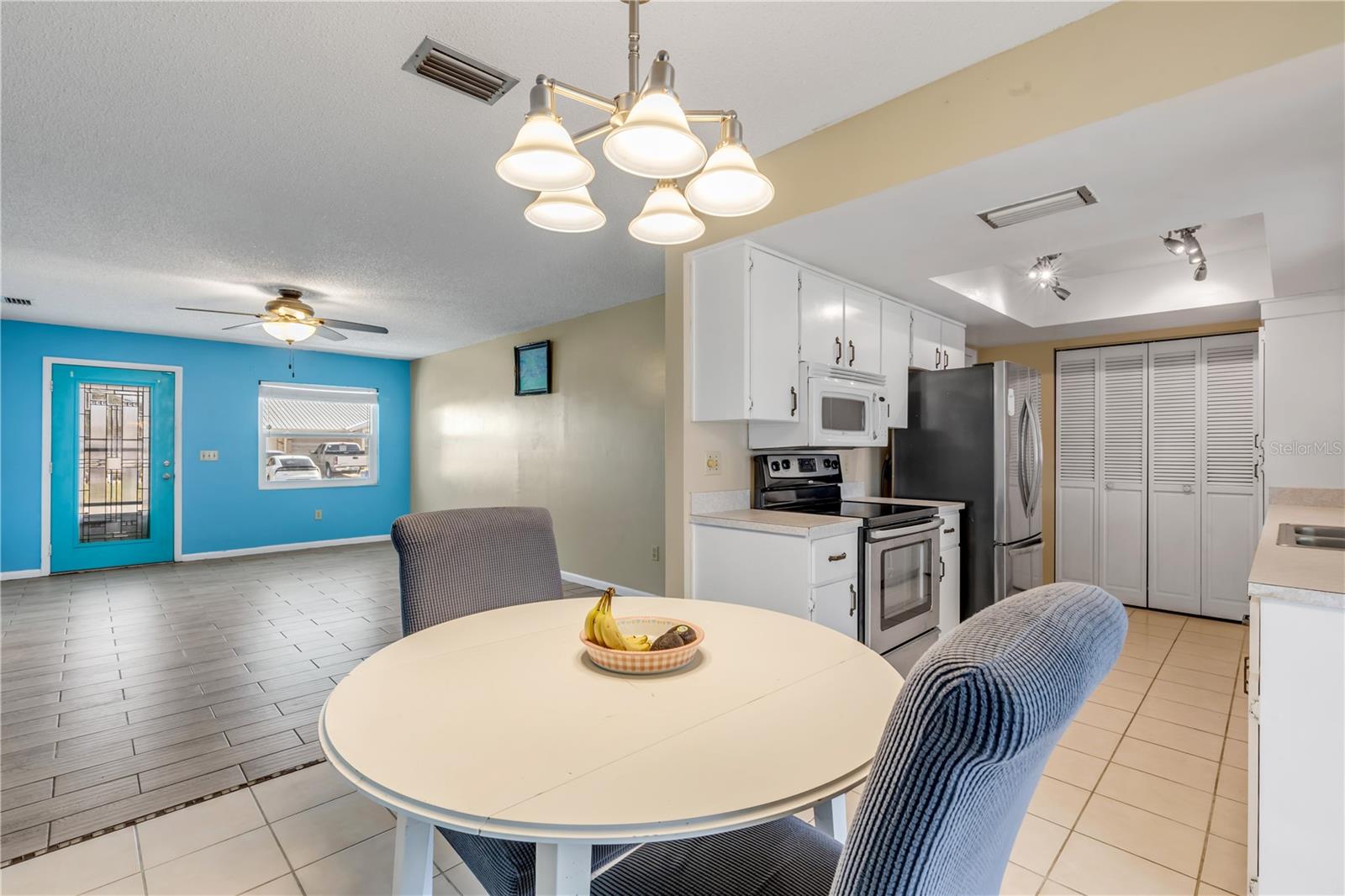 PELICAN COVE - Residential