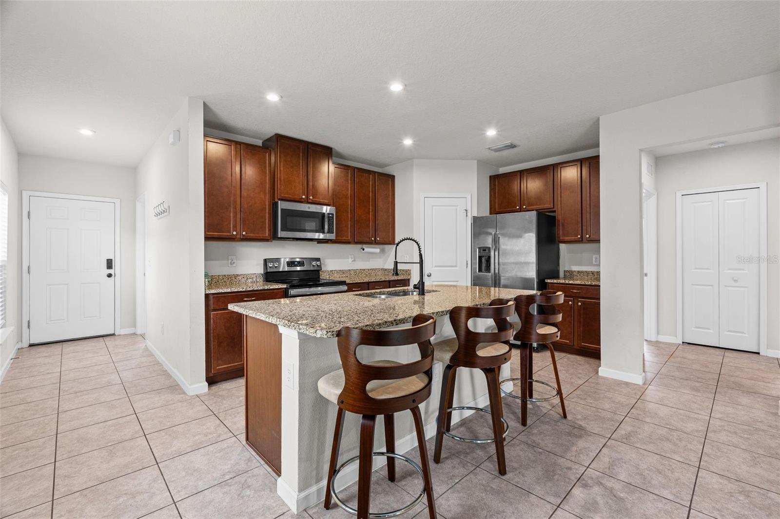 SUMMERWOODS PH IB - Residential Lease