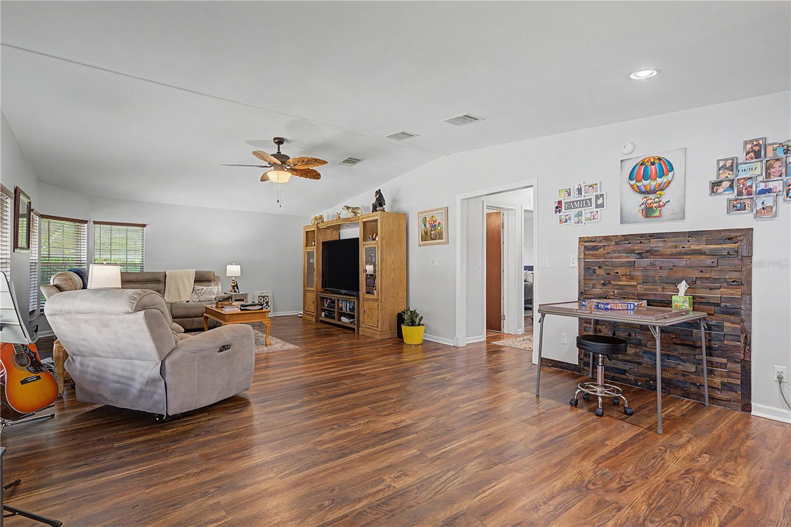 GRAND HORIZONS - Residential