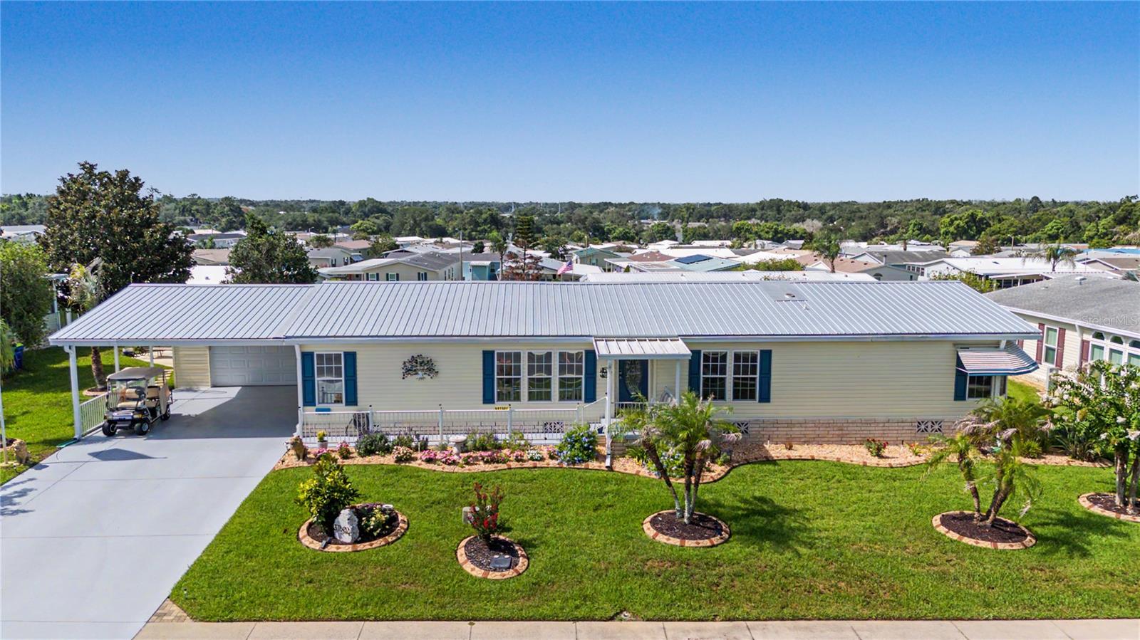 GRAND HORIZONS - Residential