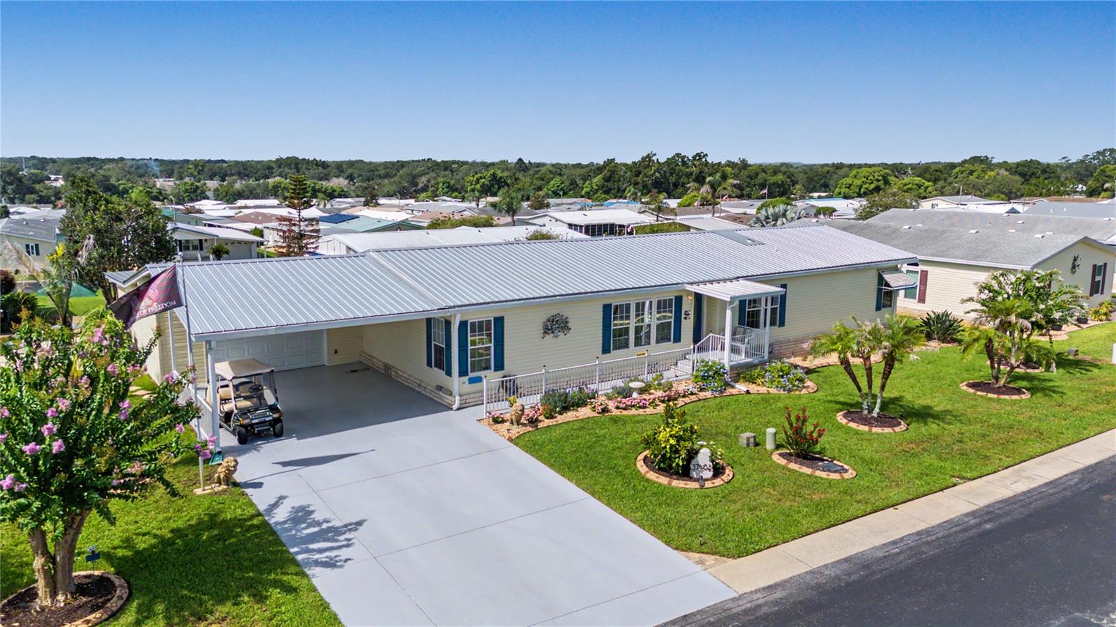 GRAND HORIZONS - Residential
