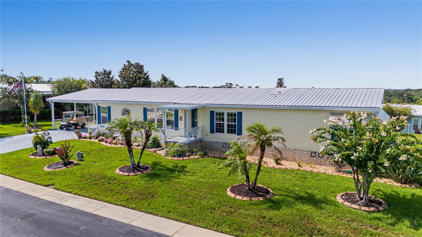 GRAND HORIZONS - Residential