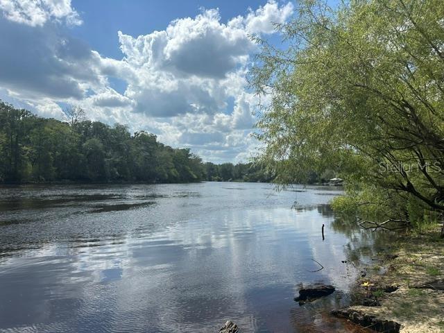 1ST ADD SUWANNEE LANDING SUB - Land