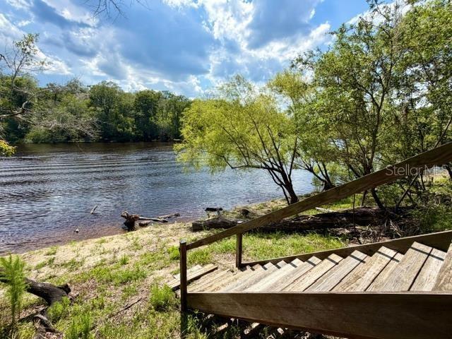 1ST ADD SUWANNEE LANDING SUB - Land