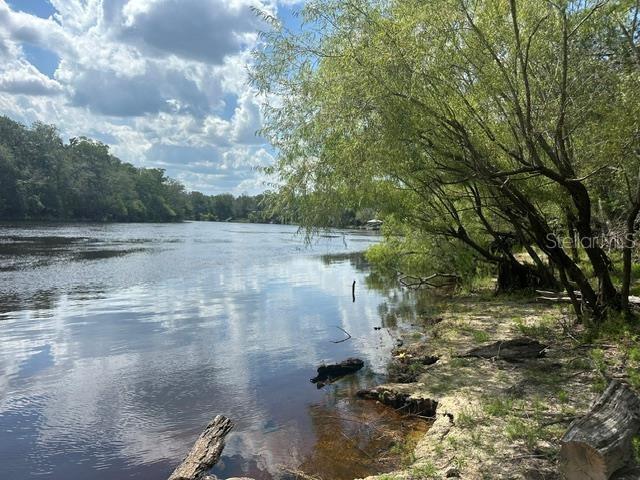 1ST ADD SUWANNEE LANDING SUB - Land