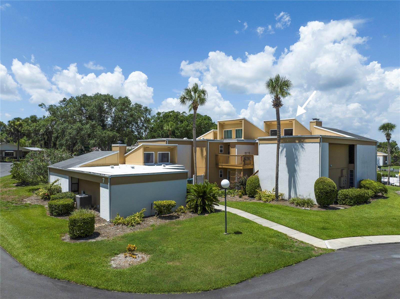 MOUNT DORA BUNKER HILL CONDO - Residential