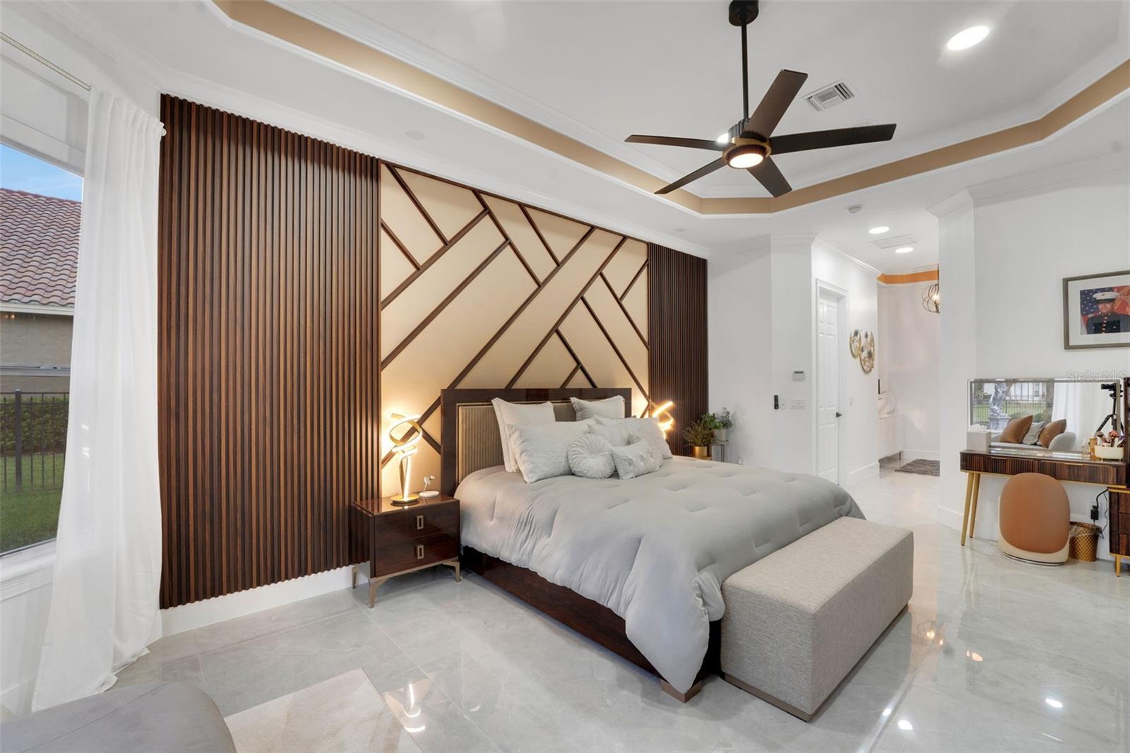ALAQUA LAKES - Residential
