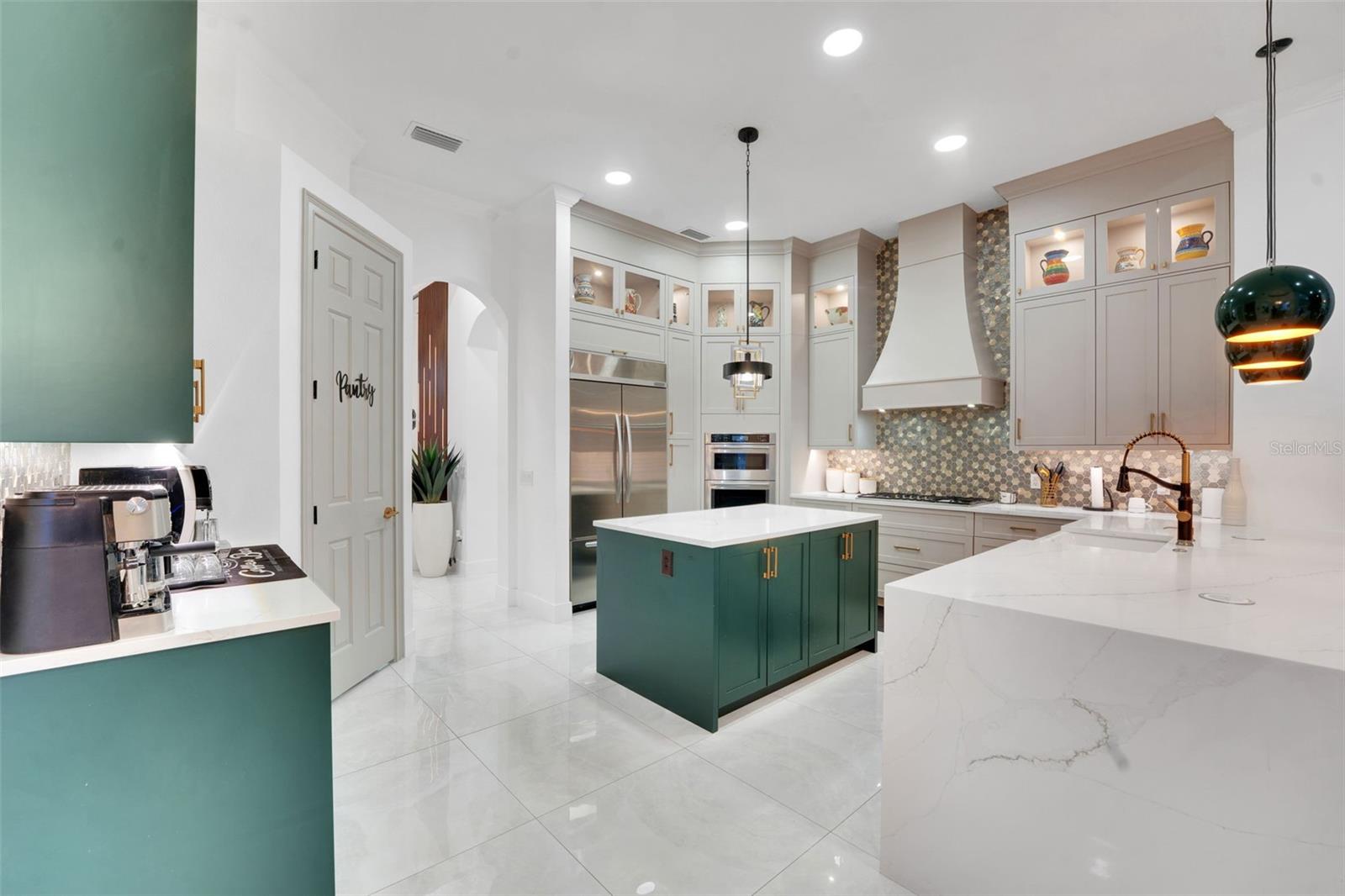 ALAQUA LAKES - Residential