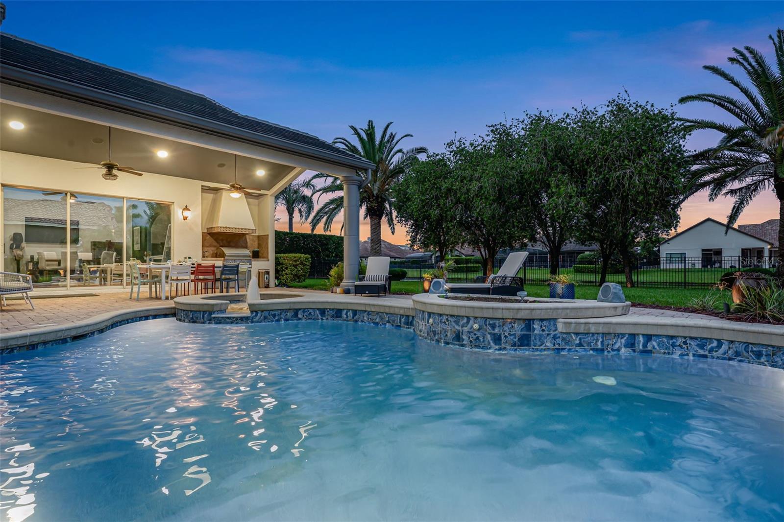 ALAQUA LAKES - Residential