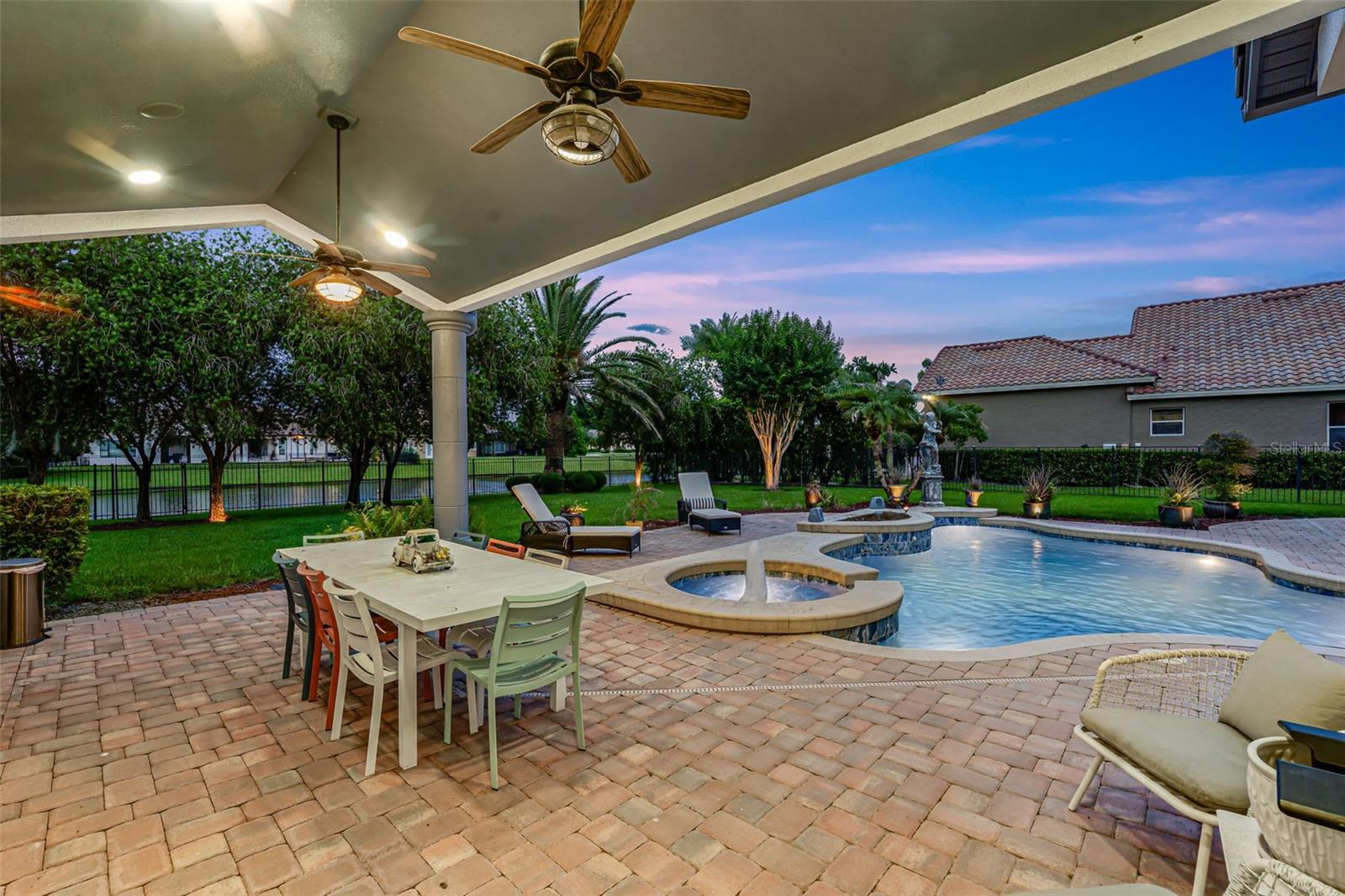 ALAQUA LAKES - Residential