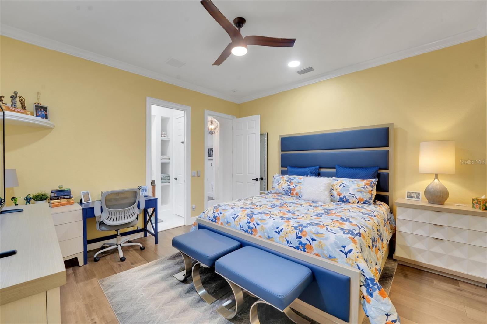 ALAQUA LAKES - Residential