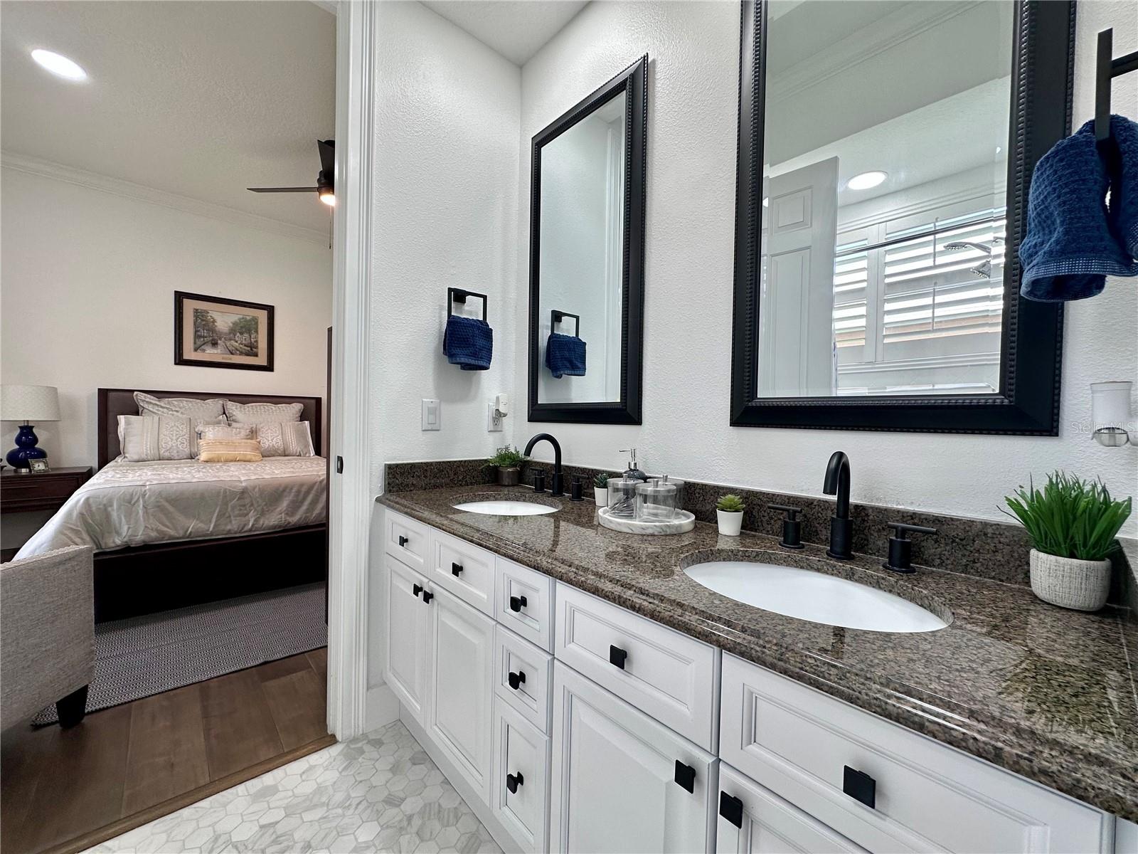 ALAQUA LAKES - Residential