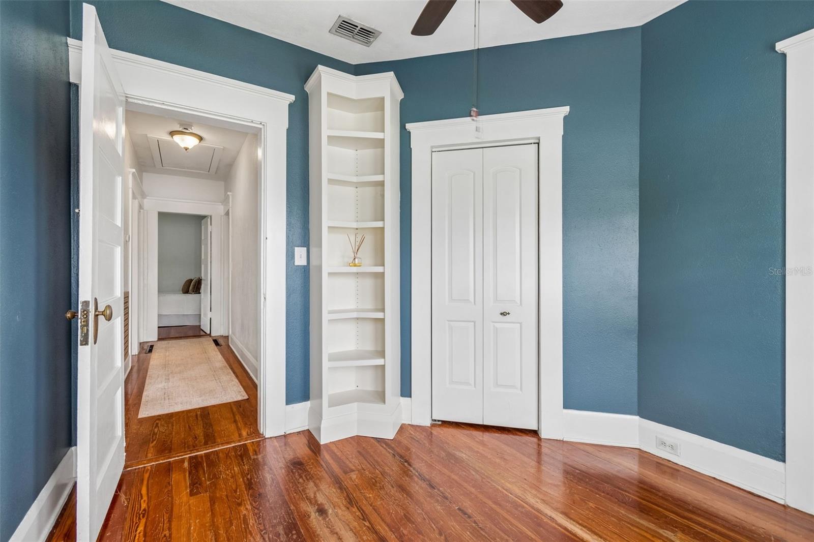 ELENOR PLACE LOT 3 LESS E 10 FT AND LOT 4 - Residential