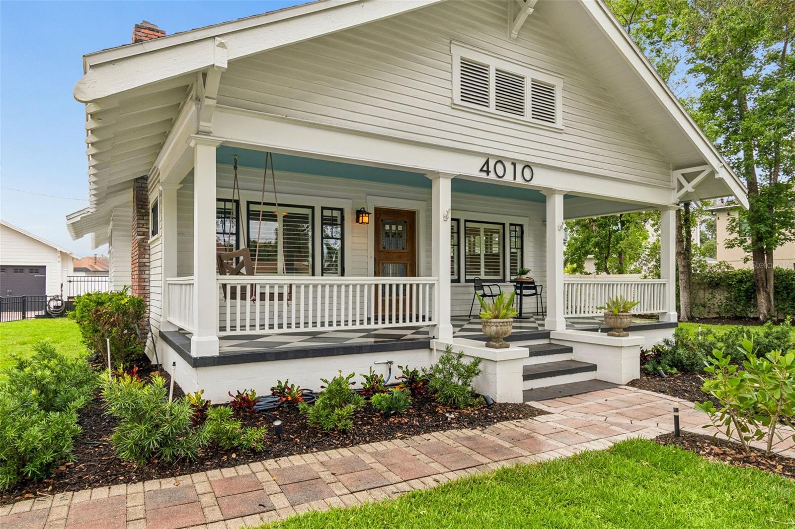 ELENOR PLACE LOT 3 LESS E 10 FT AND LOT 4 - Residential