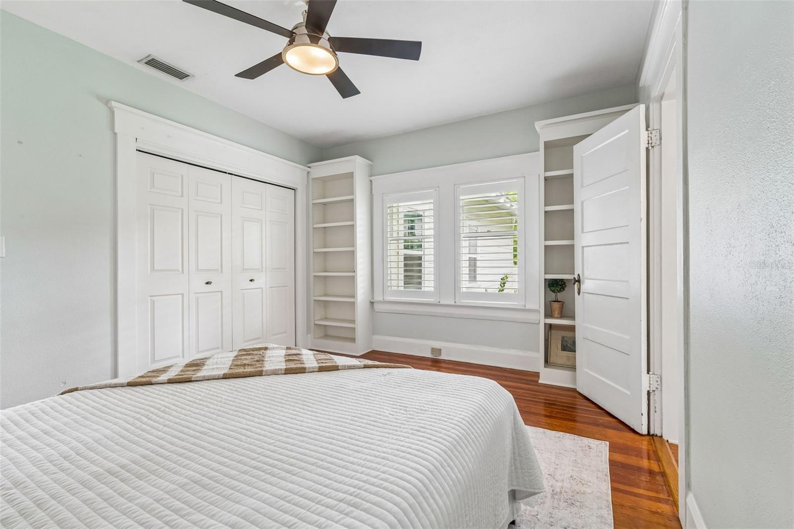ELENOR PLACE LOT 3 LESS E 10 FT AND LOT 4 - Residential