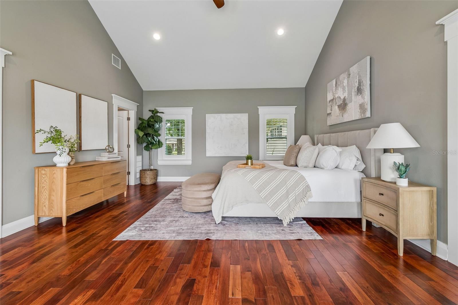 ELENOR PLACE LOT 3 LESS E 10 FT AND LOT 4 - Residential