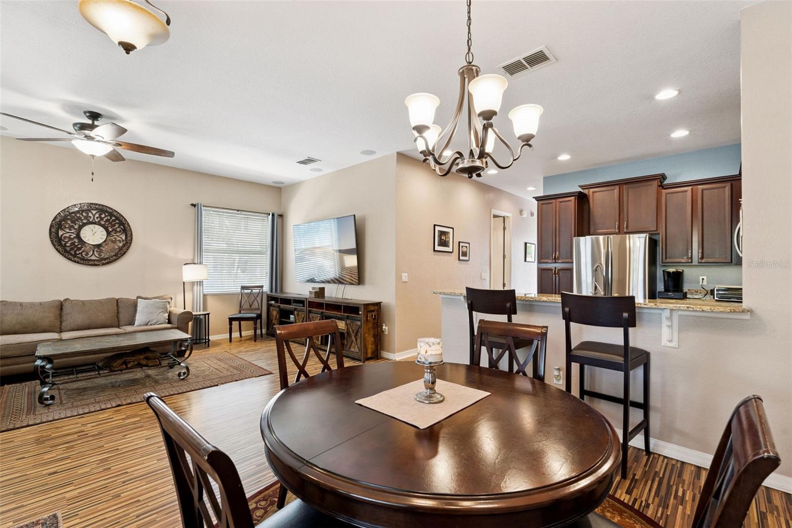 PRESTON SQUARE - Residential
