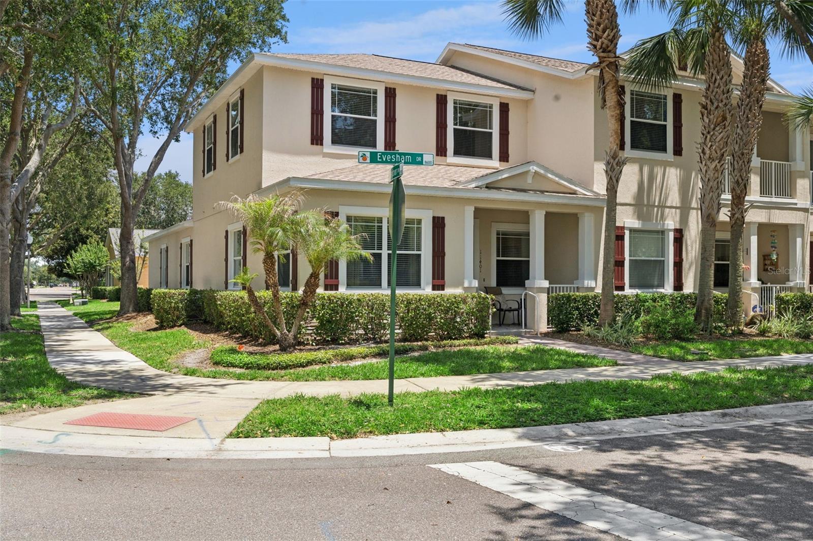PRESTON SQUARE - Residential