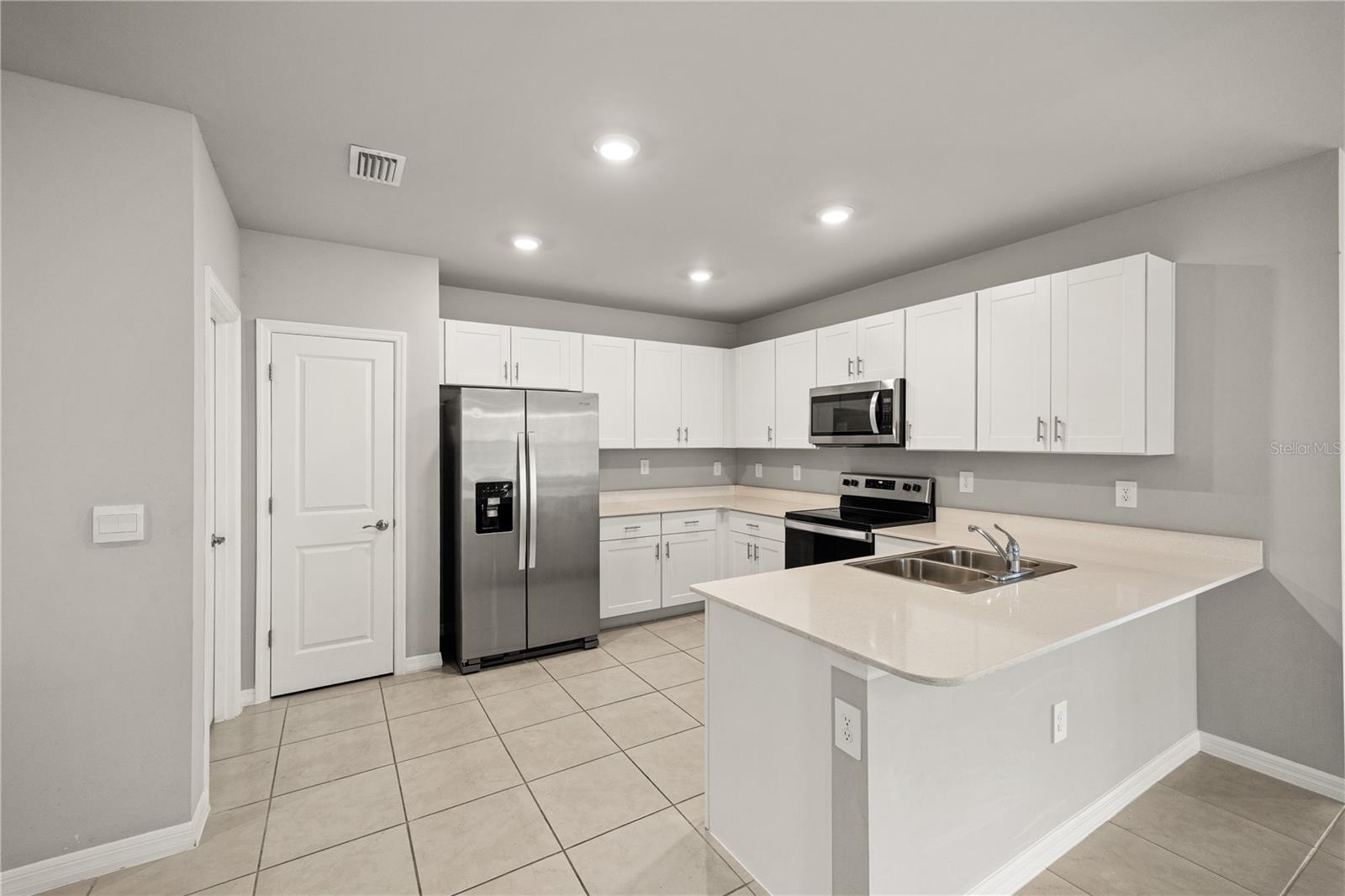 COVE/WEST PORT PH 1B - Residential
