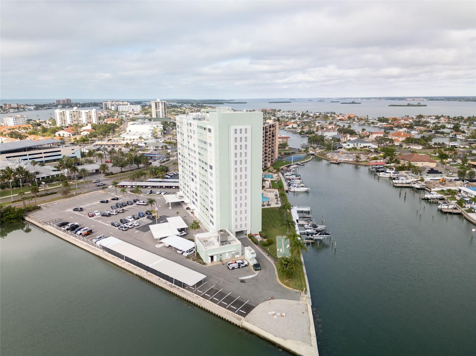 HORIZON HOUSE CO-OP - Residential