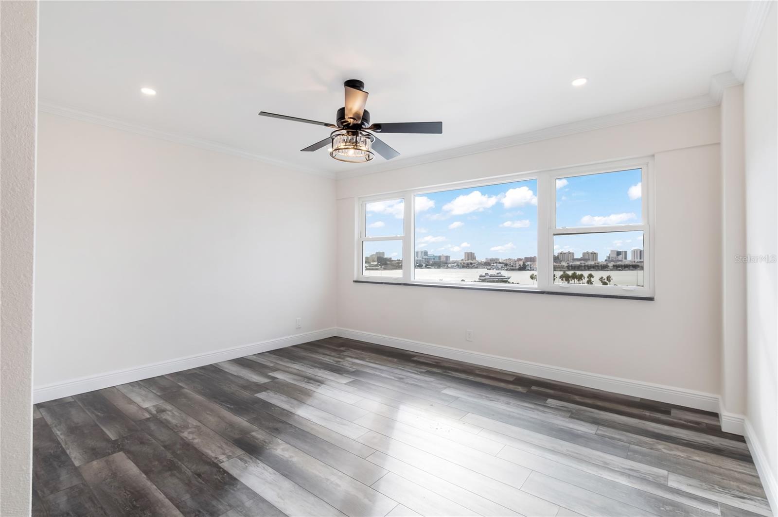 HORIZON HOUSE CO-OP - Residential