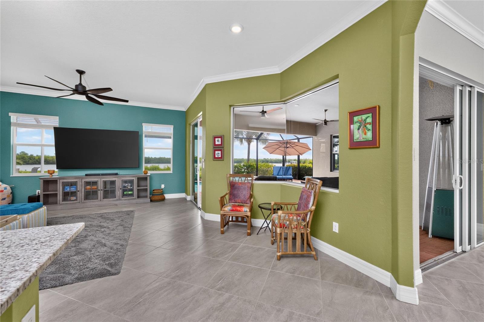 HARBOR WEST - Residential