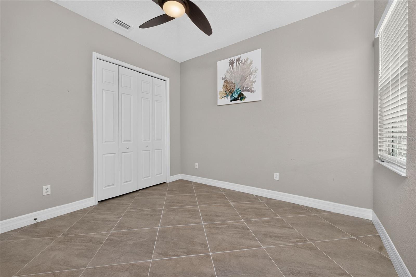 HARBOR WEST - Residential