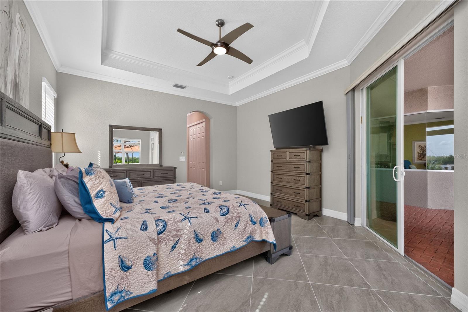 HARBOR WEST - Residential