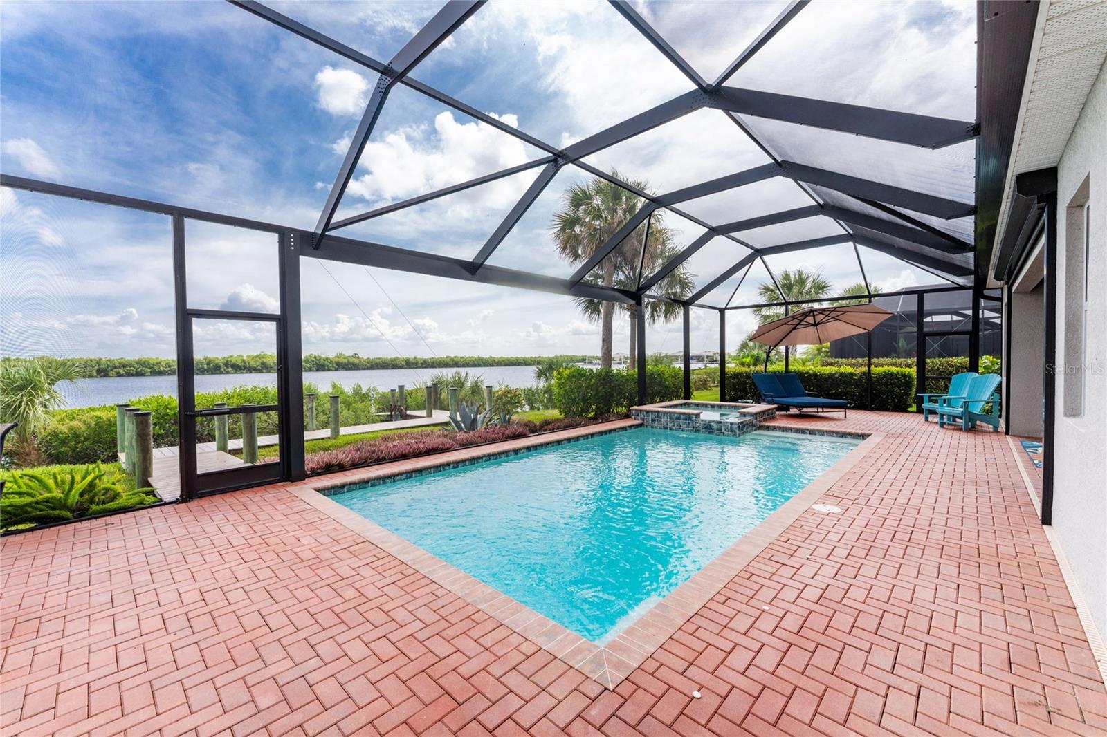 HARBOR WEST - Residential
