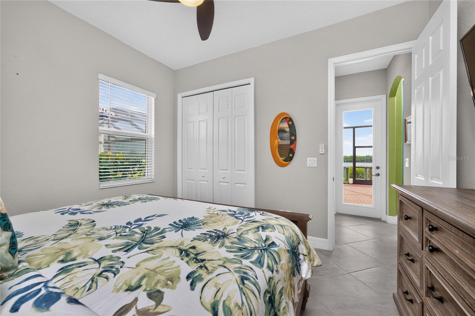HARBOR WEST - Residential