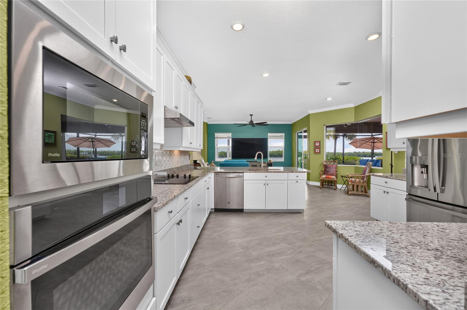 HARBOR WEST - Residential