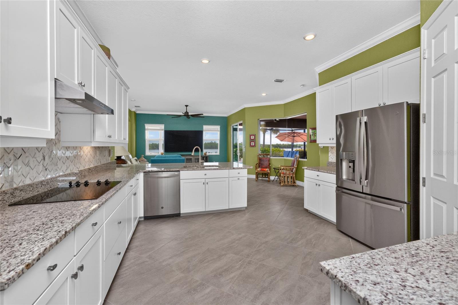 HARBOR WEST - Residential