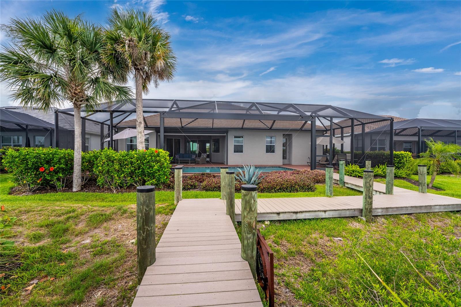 HARBOR WEST - Residential