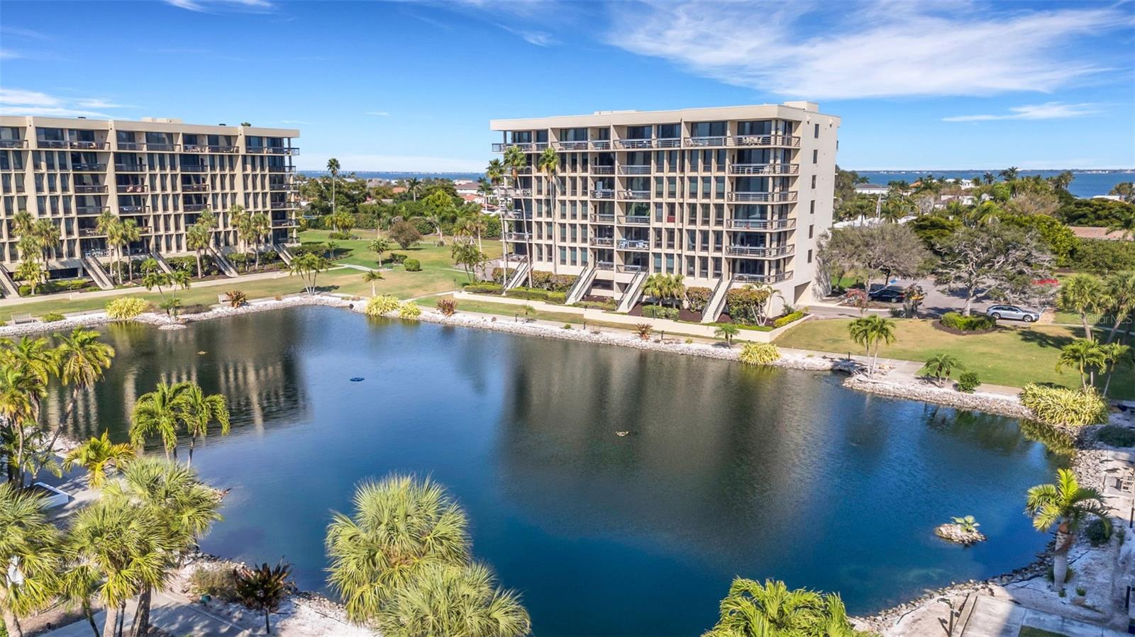 BEACHPLACE II - Residential