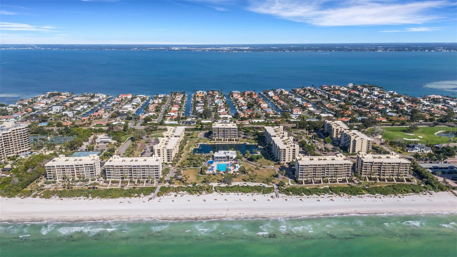 BEACHPLACE II - Residential