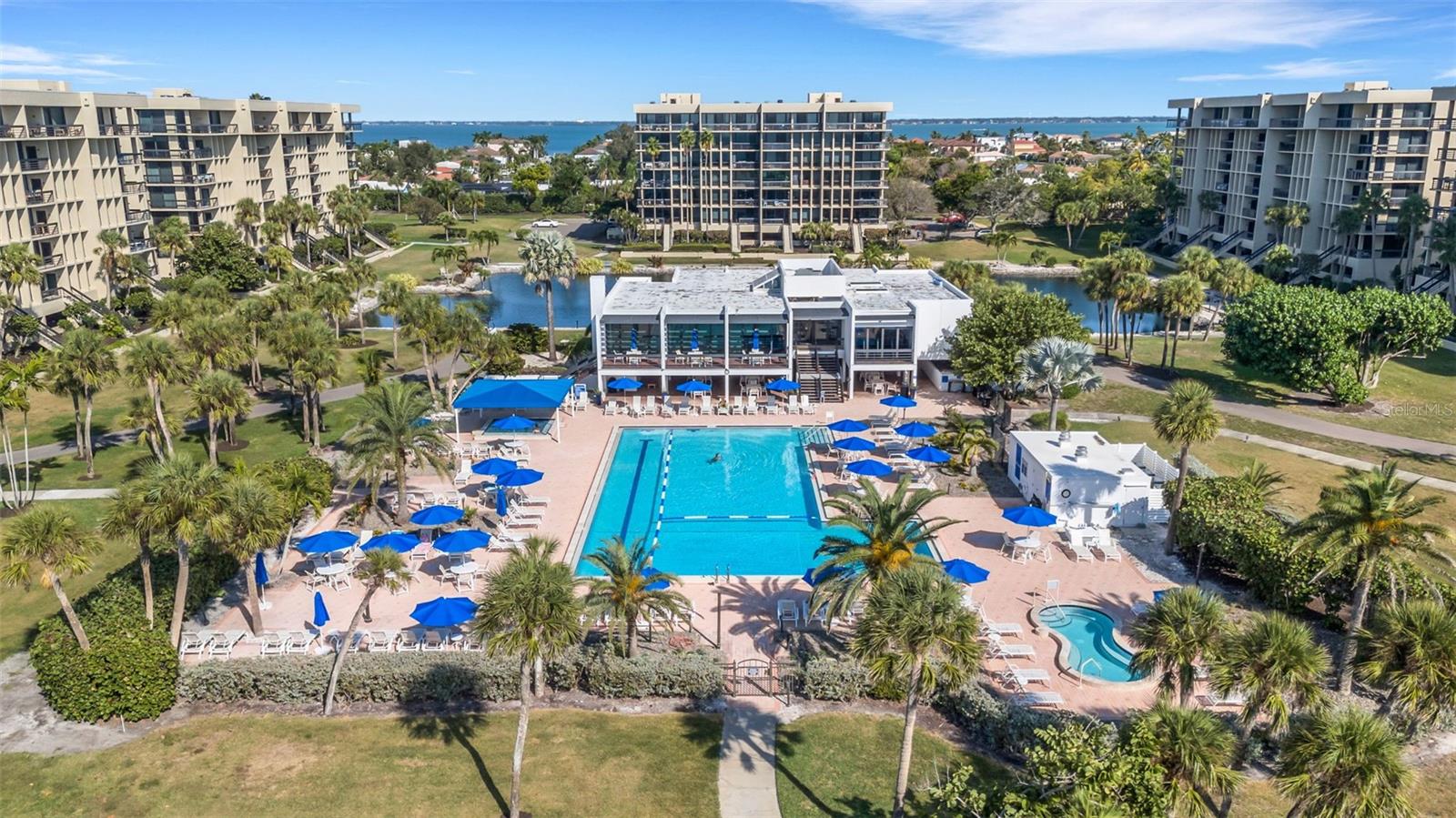 BEACHPLACE II - Residential