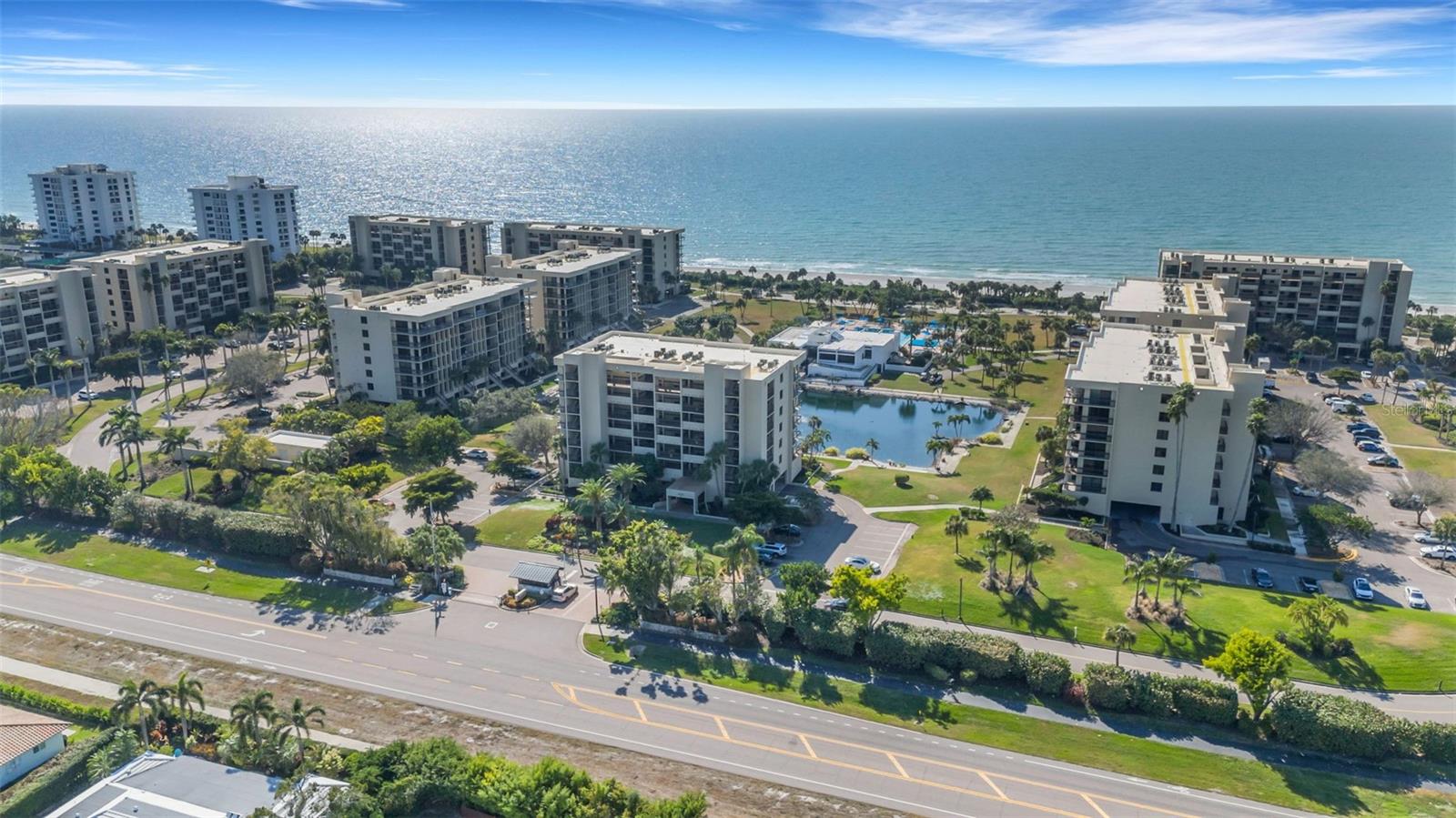 BEACHPLACE II - Residential