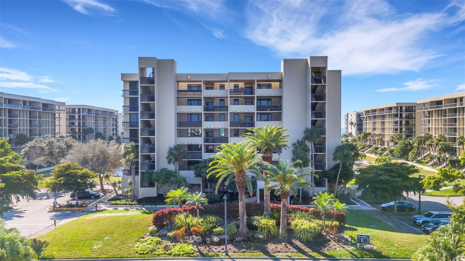 BEACHPLACE II - Residential