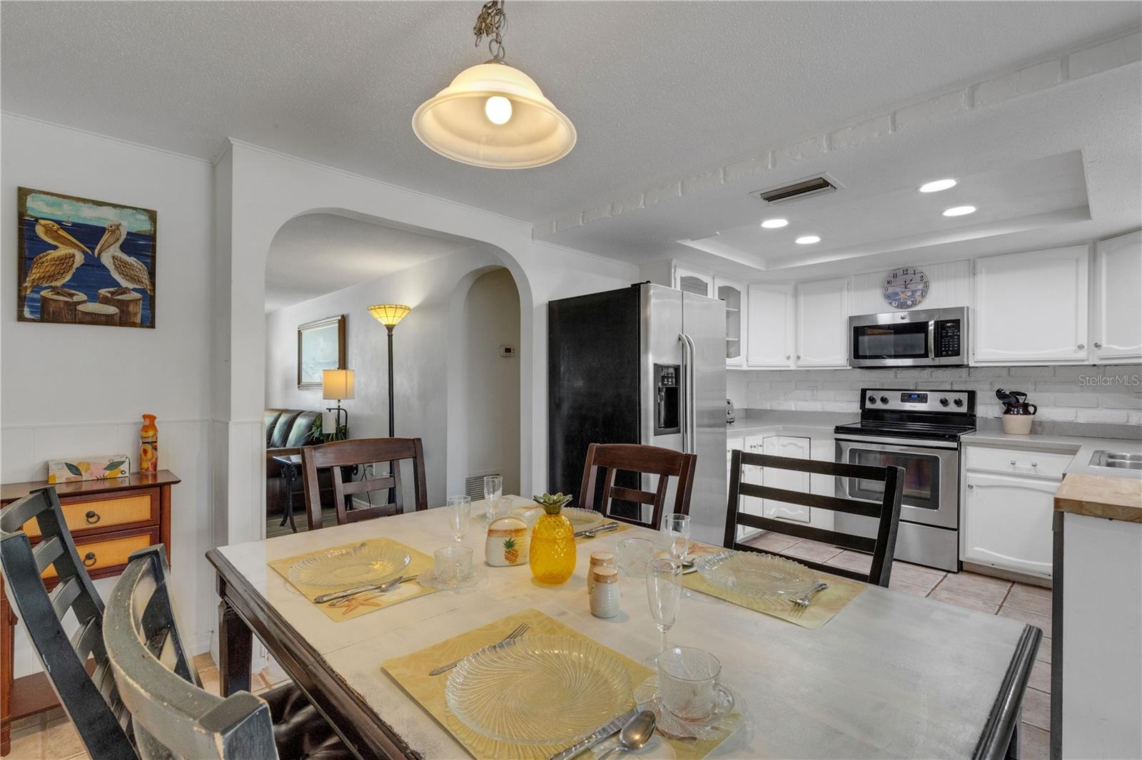 SOUTH VENICE - Residential