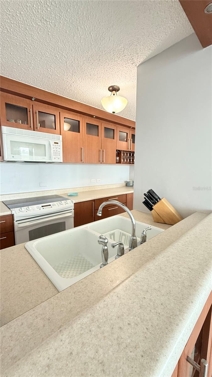 DOS MARINAS TOWER II - Residential