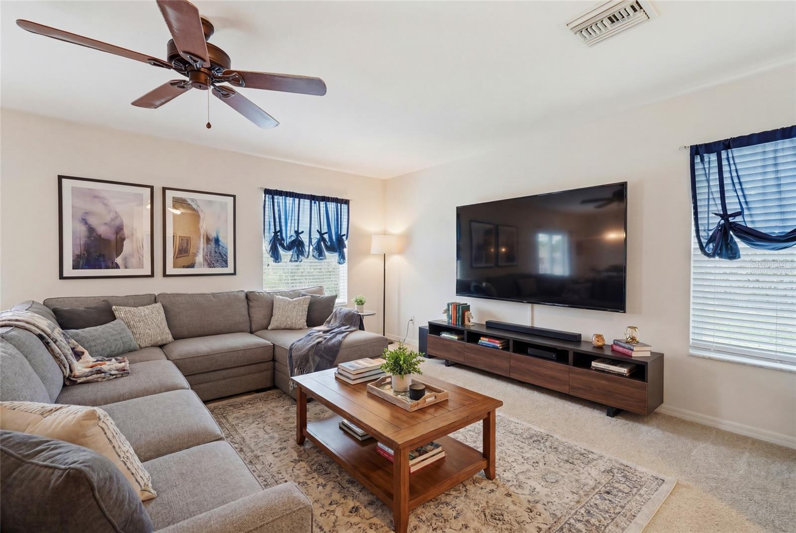 THE OAKS AT WOODLAND PARK PH 1 - Residential