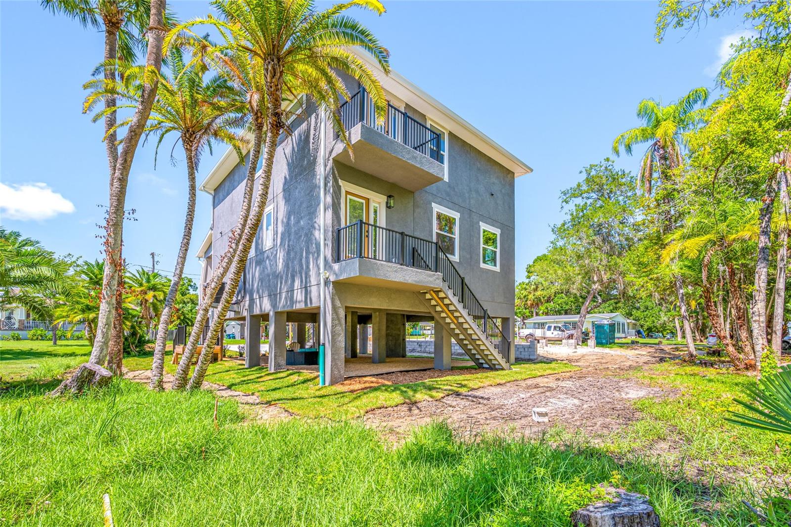 IDLEWILD ON THE HILLSBOROUGH RIVER - Residential