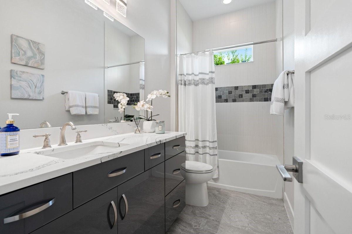 PLANTATION BAY SEC 2A-F UN 4 - Residential