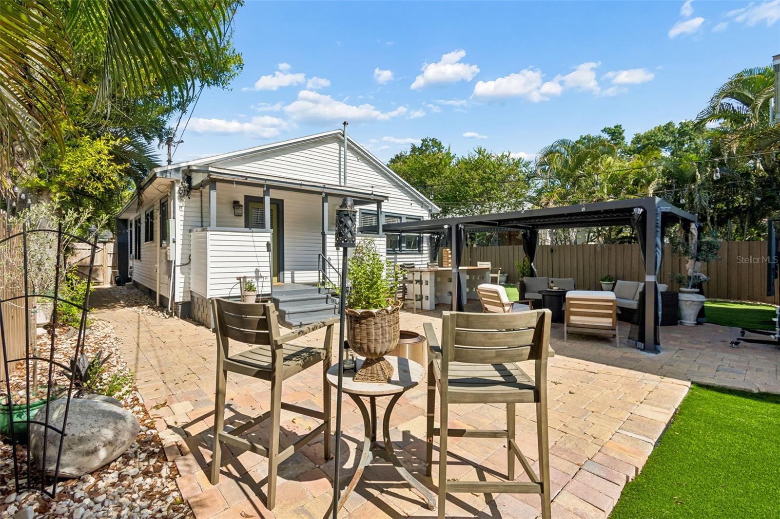 EDINA GARDEN OF EDEN - Residential