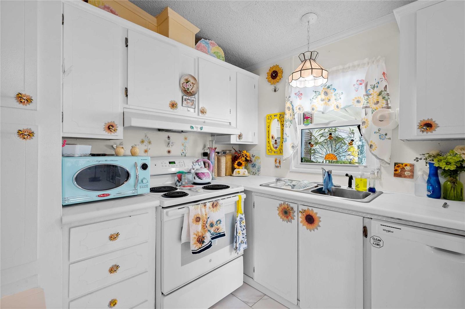 TIMBER LAKE ESTATES - Residential