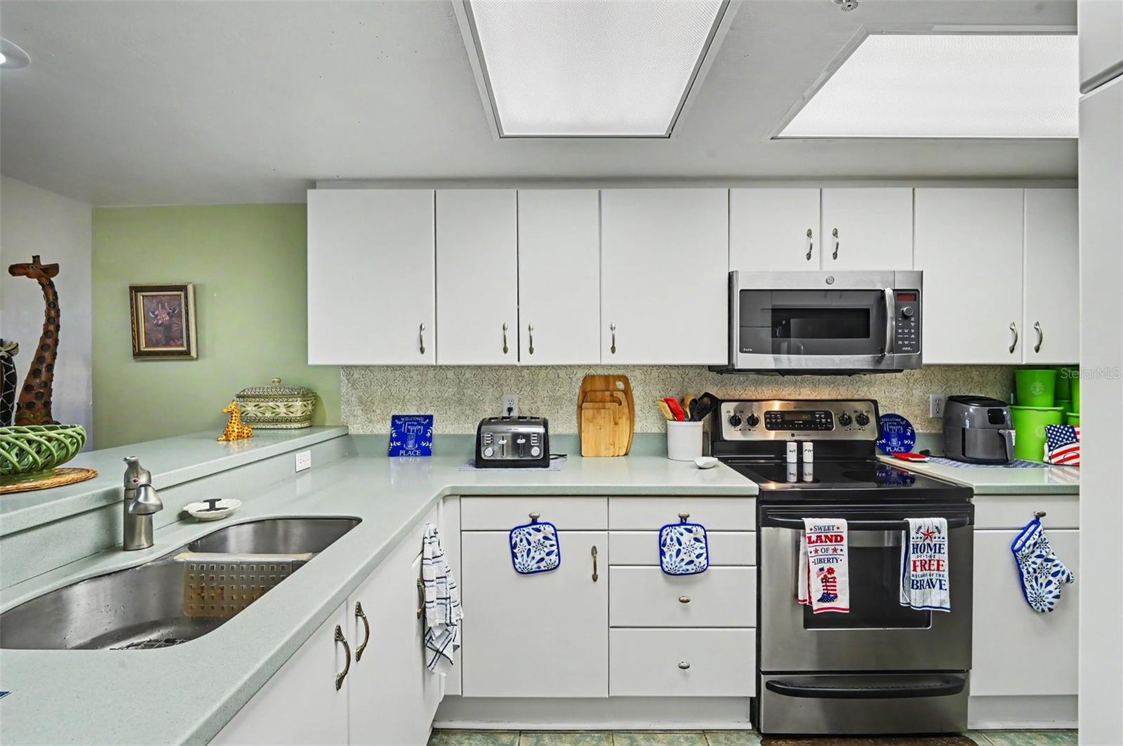 OCEANS CLOVERLEAF NORTH - Residential