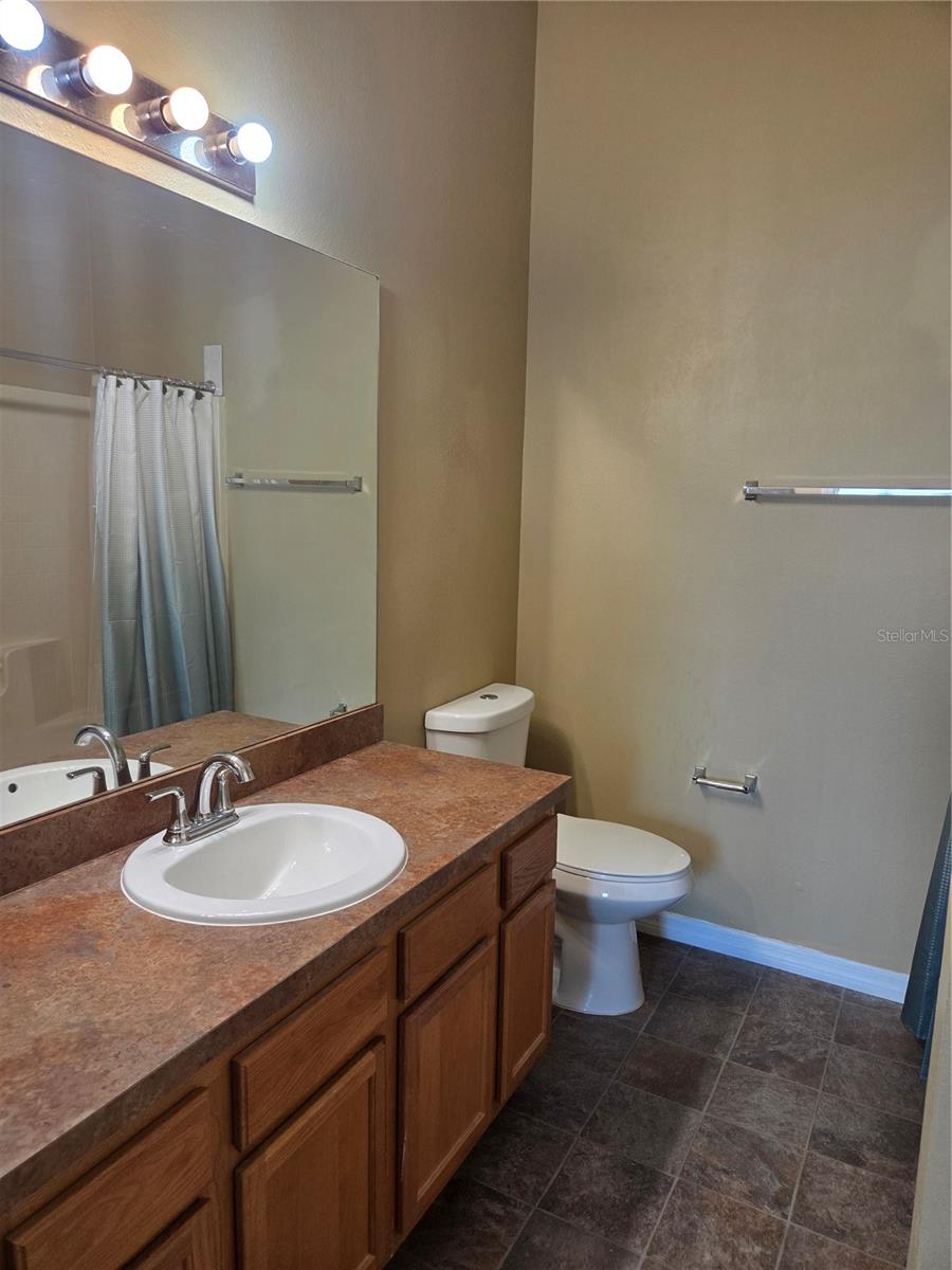 PLACID LAKE TWNHMS - Residential Lease