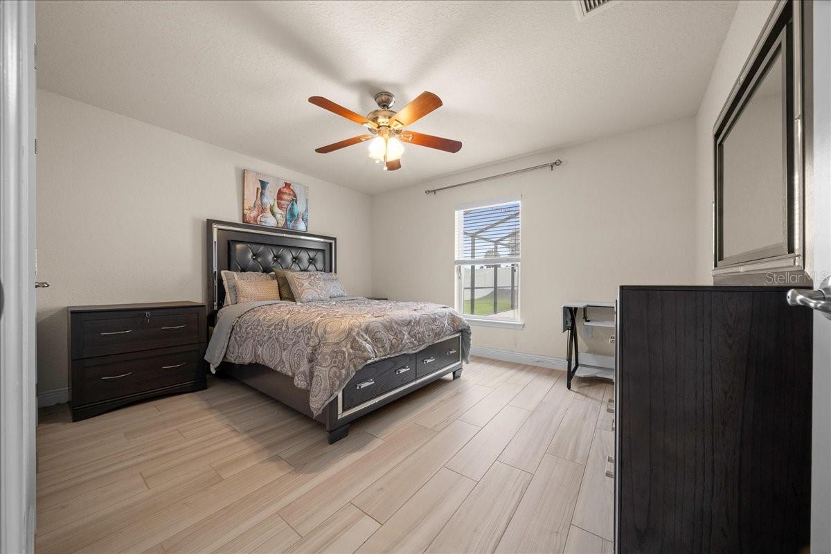 MEADOW GLENN UN 3B - Residential
