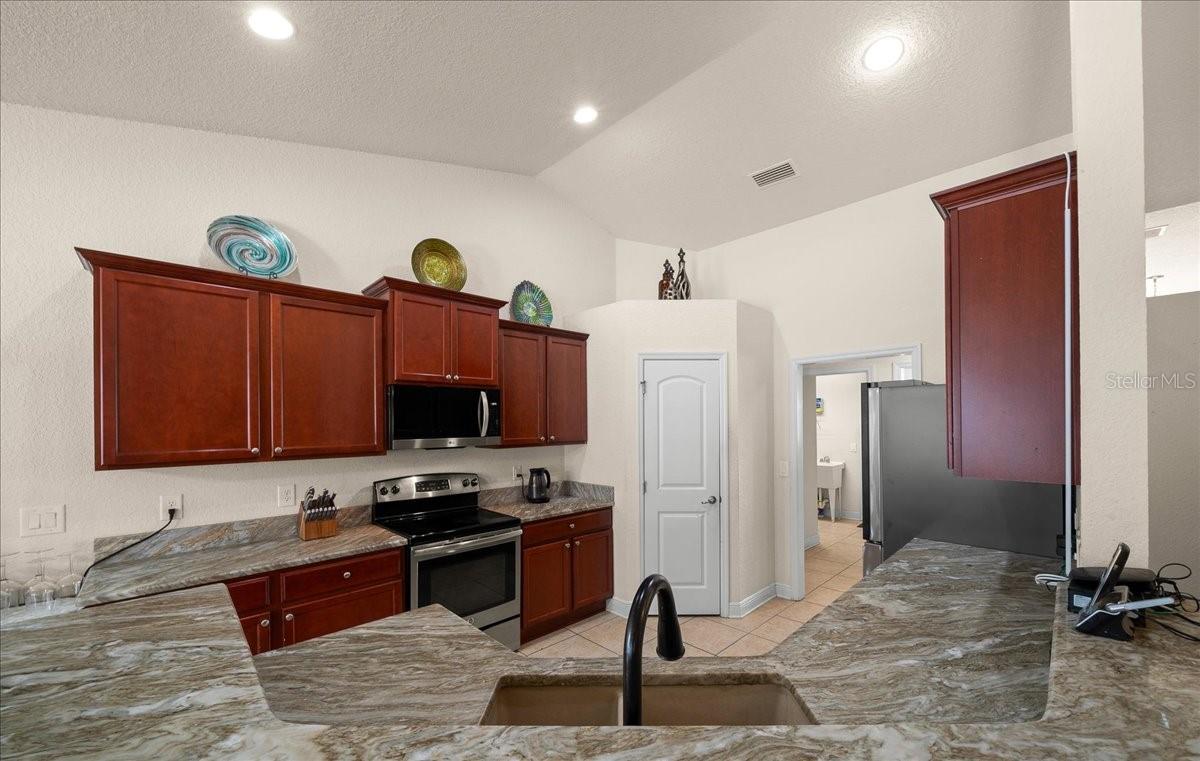 MEADOW GLENN UN 3B - Residential